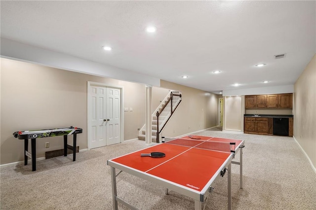 playroom featuring light carpet, baseboards, visible vents, and recessed lighting