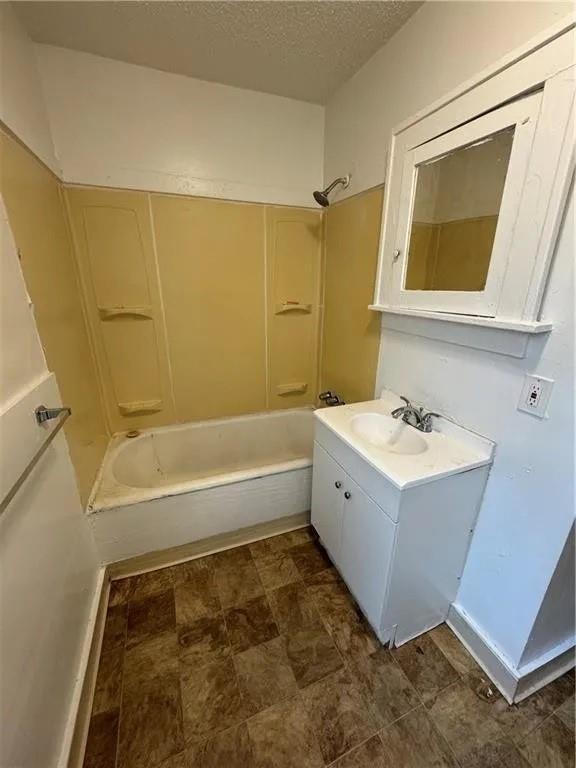 5107 Olive St, Kansas City, MO 64130 - photo 16