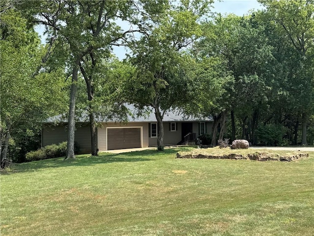 12301 S Stubbs Rd, Overbrook, KS 66524 - ranch-style home featuring a front lawn and an attached garage