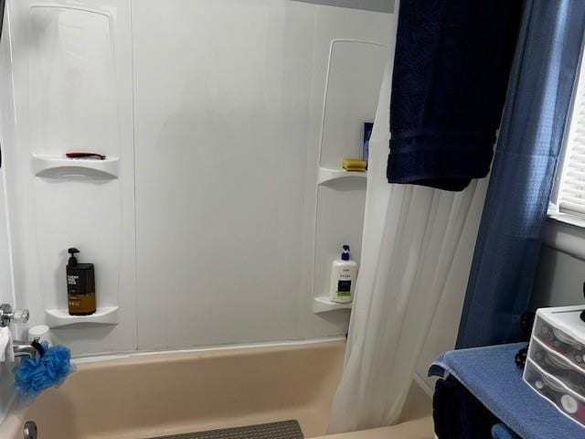 full bathroom featuring shower / bath combo