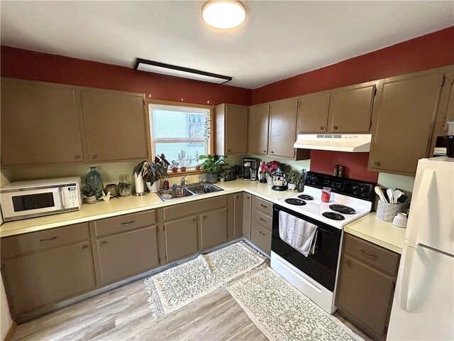 315 W 4th St, Maryville, MO 64468 - photo 2