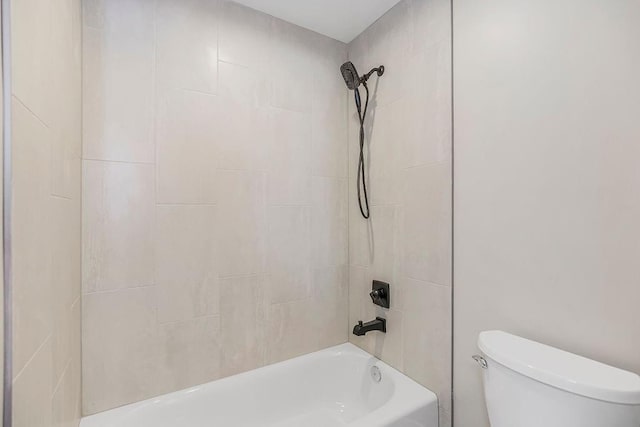 3141 SW Summit View Trl, Lees Summit, MO 64082 - bathroom with toilet and shower / tub combination