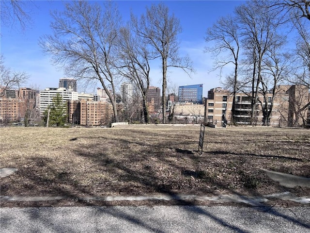 606 W 49th Ter, Kansas City, MO 64112