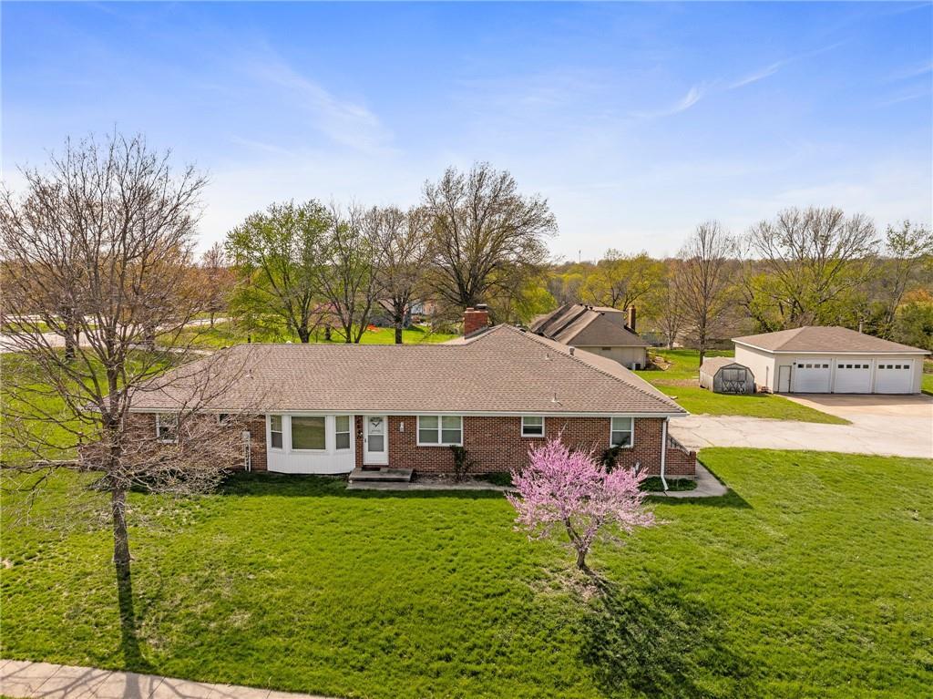 6640 Pflumm Rd, Shawnee, KS 66216 - photo 1