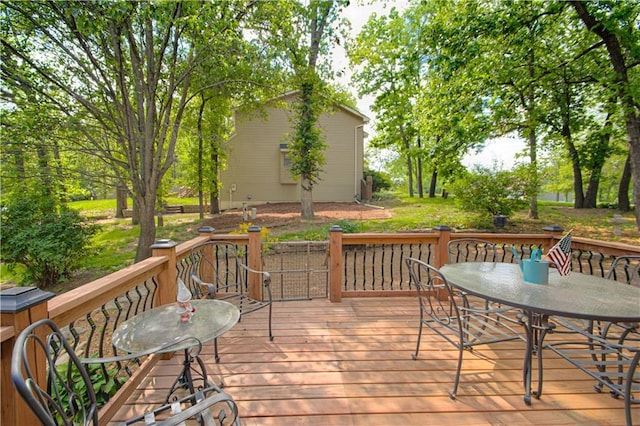 13605 W 48th St, Shawnee, KS 66216 - deck with outdoor dining space