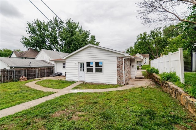 717 Y St, Atchison, KS 66002 - view of back of property