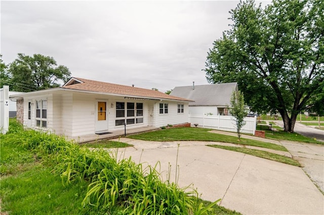 717 Y St, Atchison, KS 66002 - view of rear view of house