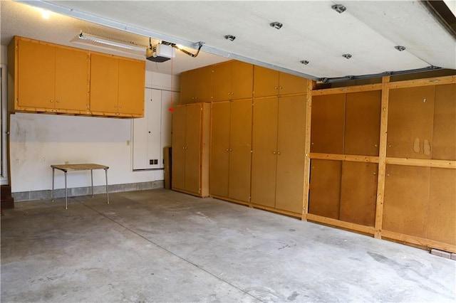 1203 E Quincy St, Pittsburg, KS 66762 - garage with a garage door opener