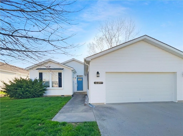 12207 N Pomona Ave, Kansas City, MO 64163 - single story home with a garage, a front yard, crawl space, and concrete driveway