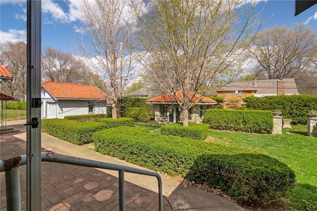 6721 Santa Fe Dr, Overland Park, KS 66204 - view of yard