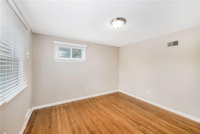 3600 W 48th St, Roeland Park, KS 66205 - unfurnished room with light wood-style flooring and baseboards