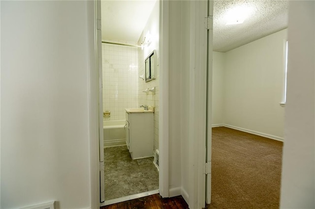 6936 Kensington Ave, Kansas City, MO 64132 - hall featuring a sink