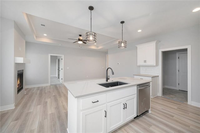 19703 W 196th St, Spring Hill, KS 66083 - kitchen with dishwasher, light wood finished floors, open floor plan, ceiling fan, and recessed lighting