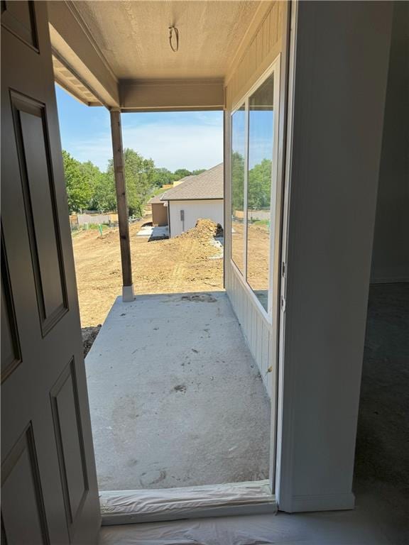 2107 Brook Ridge Cir, Tonganoxie, KS 66086 - view of doorway to outside