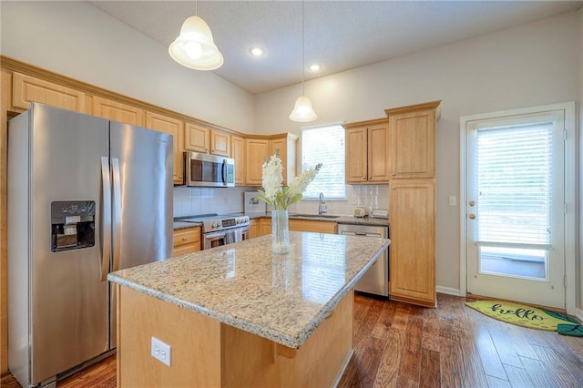 7323 Silverheel St, Shawnee, KS 66227 - photo 10