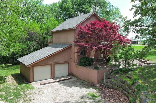 32832 195th St, Leavenworth, KS 66048 - view of detached garage