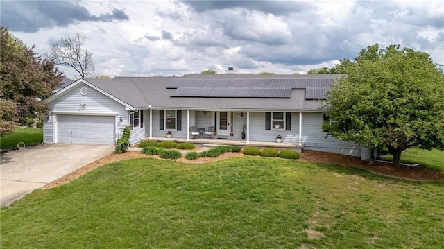 15404 NE 181st St, Holt, MO 64048 - view of front facade with a porch, a shingled roof, a garage, and a front yard