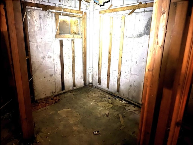 1353 SW Western Ave, Topeka, KS 66604 - view of basement
