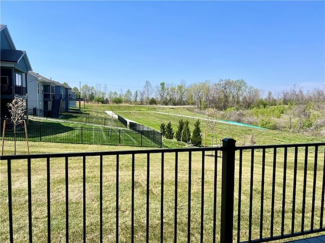 2433 NW Sunnyvale Ct, Blue Springs, MO 64015 - view of yard