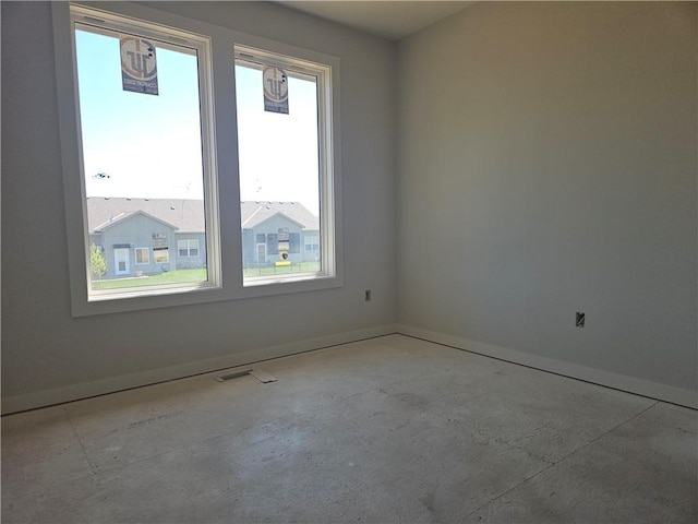 4967 146th St, Basehor, KS 66007 - unfurnished room with baseboards