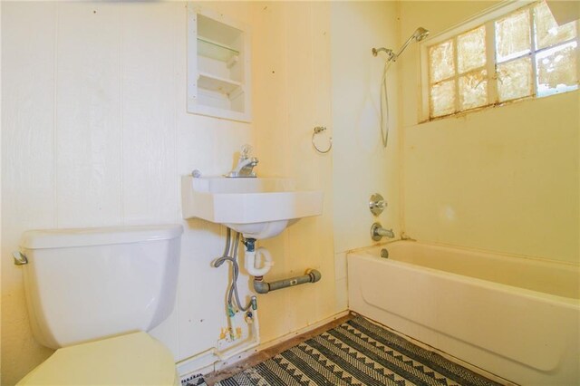 25388 Chieftain Rd, Lawrence, KS 66044 - full bathroom featuring toilet and shower / bathtub combination