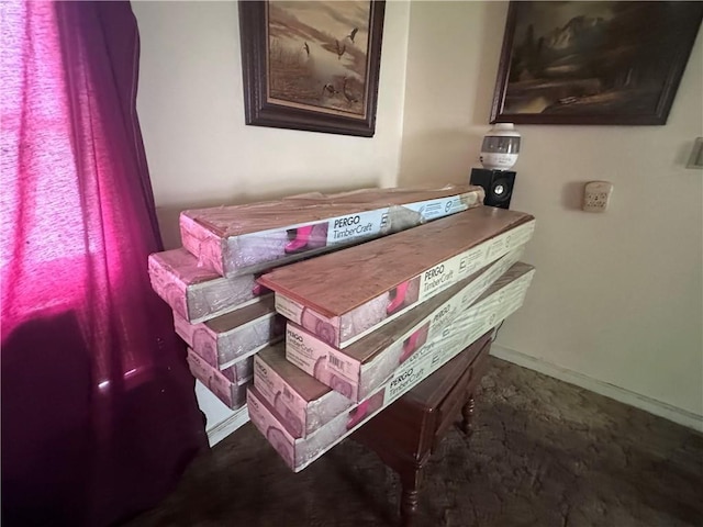 218 S Kent St, Excelsior Springs, MO 64024 - detailed view of baseboards