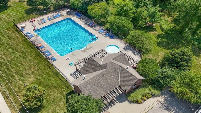 24808 W 88th Ter, Lenexa, KS 66227 - view of subject property featuring a pool area
