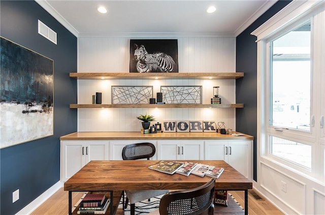 15412 W 161st Ter, Olathe, KS 66062 - indoor bar with crown molding, light wood-style flooring, baseboards, and recessed lighting