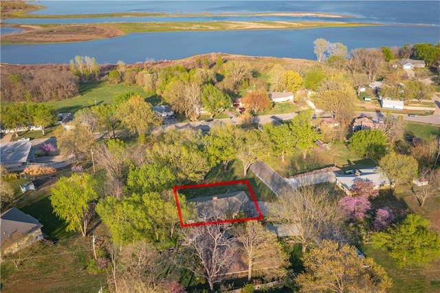 bird's eye view with a water view