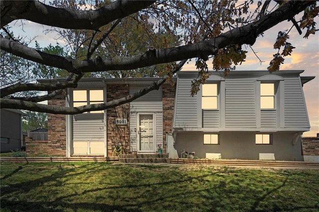 5101 NW Downing St, Blue Springs, MO 64015 - view of front facade with a front yard