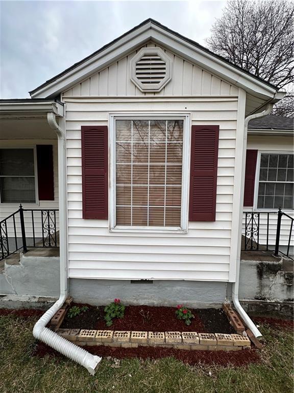 view of side of home
