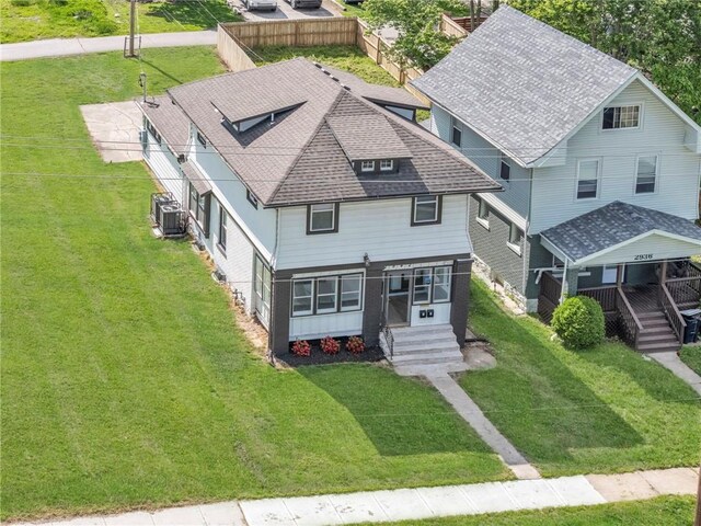 2942 Wayne Ave, Kansas City, MO 64109 - photo 5