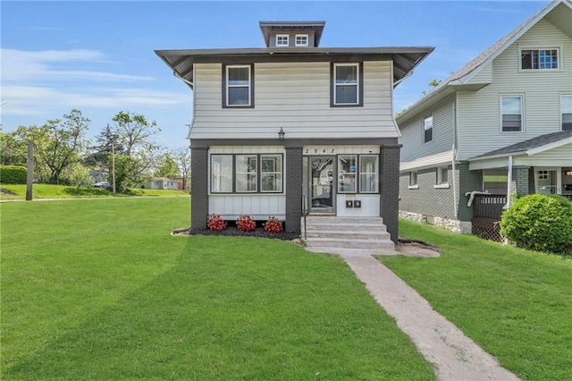 2942 Wayne Ave, Kansas City, MO 64109 - photo 1