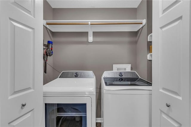 16754 W 156th Ter, Olathe, KS 66062 - laundry room with washer and dryer