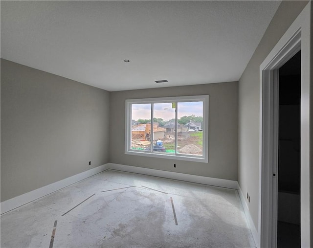 2615 SW Firefly Ln, Lees Summit, MO 64082 - empty room featuring baseboards