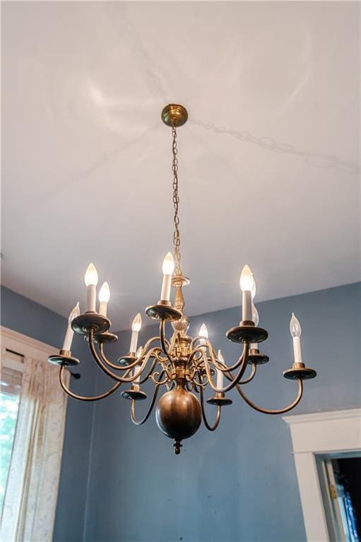 603 N 5th St, Atchison, KS 66002 - detailed view of a chandelier