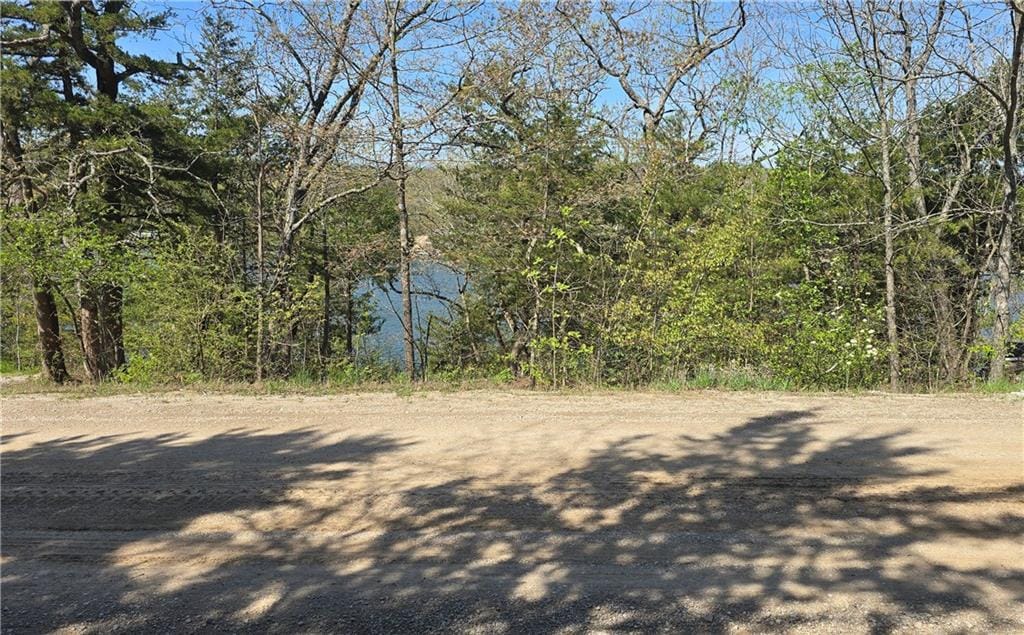 8 E Lakeview Rd, Mapleton, KS 66754 - photo 1