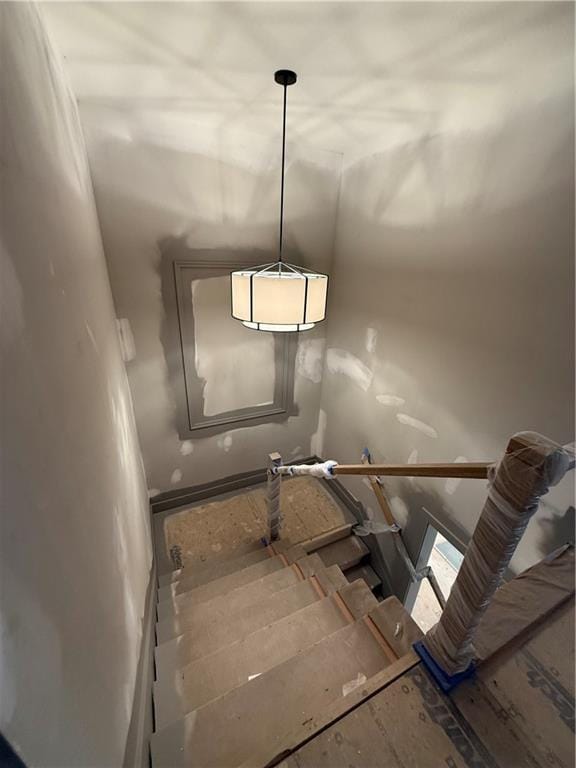 7080 NW Forest Lakes Dr, Parkville, MO 64152 - view of stairs
