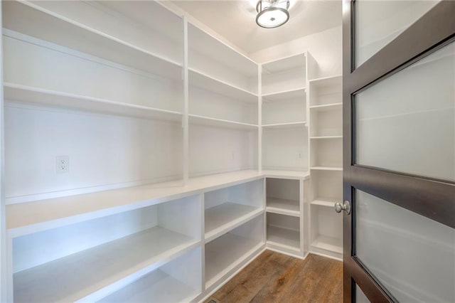8120 Lone Elm Rd, Lenexa, KS 66220 - view of pantry