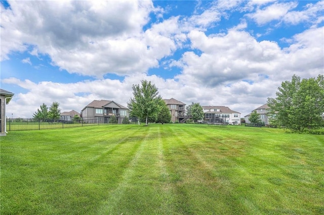 8120 Lone Elm Rd, Lenexa, KS 66220 - view of yard