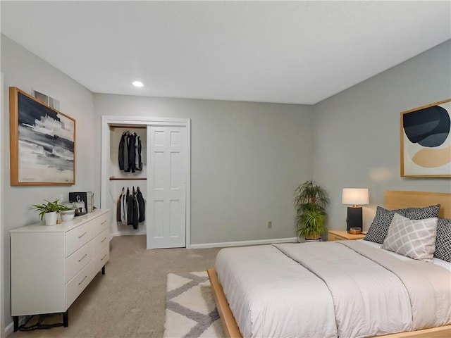 3214 S Hawthorne Ave, Independence, MO 64052 - bedroom featuring baseboards, recessed lighting, a closet, and light colored carpet