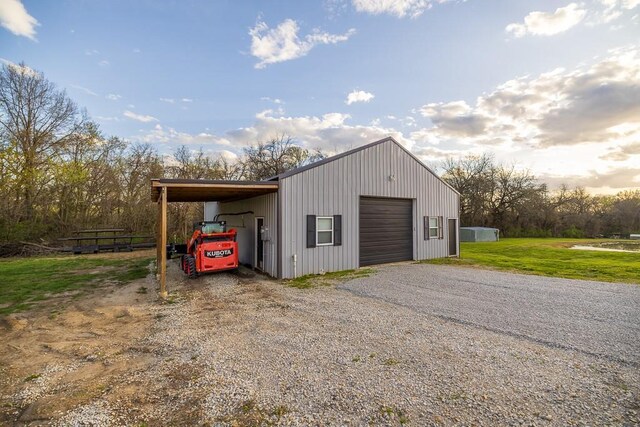 20609 NE 161st St, Kearney, MO 64060 - view of outdoor structure featuring an outbuilding and gravel driveway