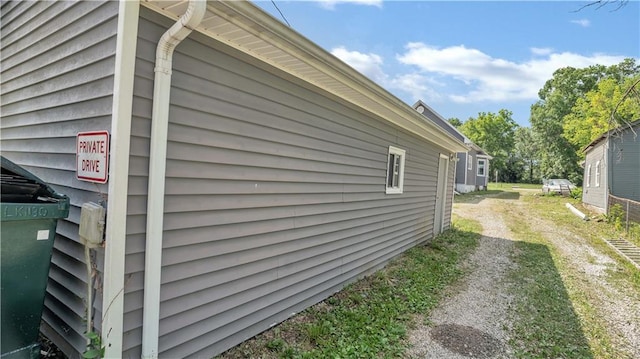 812 Pacific Ave, Osawatomie, KS 66064 - view of side of home