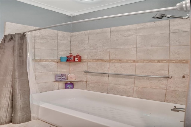 812 Pacific Ave, Osawatomie, KS 66064 - bathroom featuring shower / tub combo