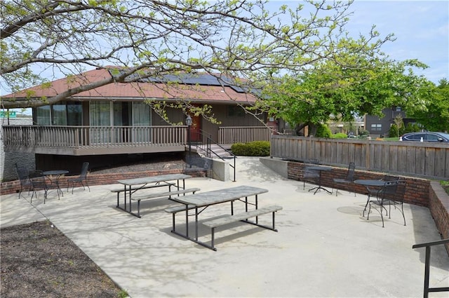 464 W 104th St Unit A, Kansas City, MO 64114 - view of patio with fence