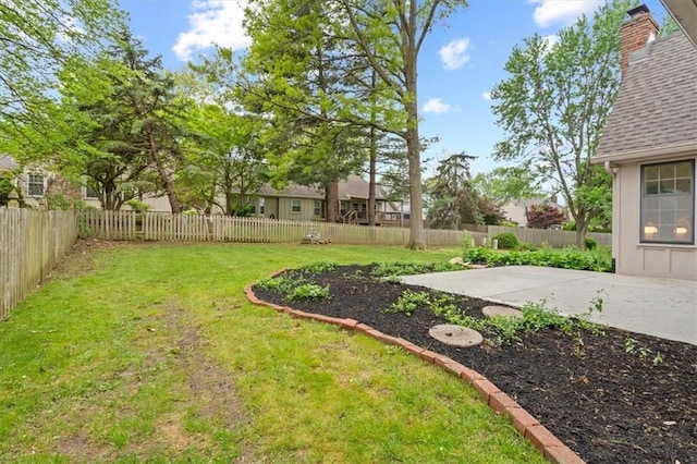 view of yard featuring a fenced backyard and a patio area