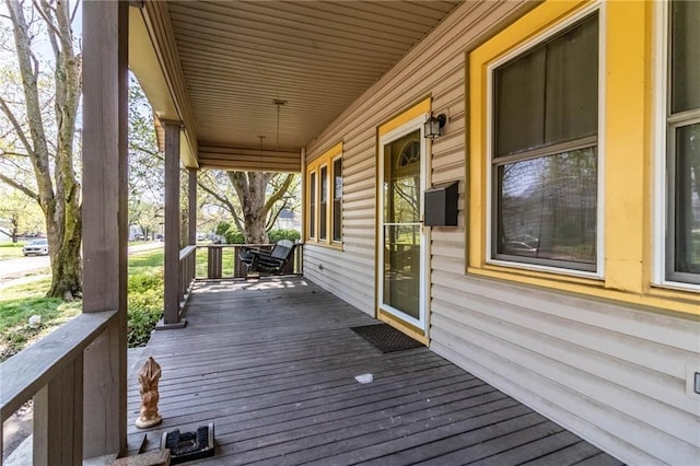 401 E Jackson St, Windsor, MO 65360 - wooden terrace featuring covered porch