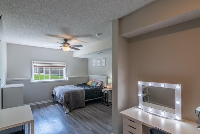 14108 Pine Valley Ct, Basehor, KS 66007 - bedroom with wood finished floors, a textured ceiling, and a ceiling fan