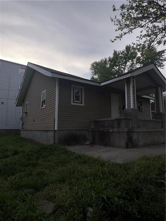 800 Van Brunt Blvd, Kansas City, MO 64124 - photo 2
