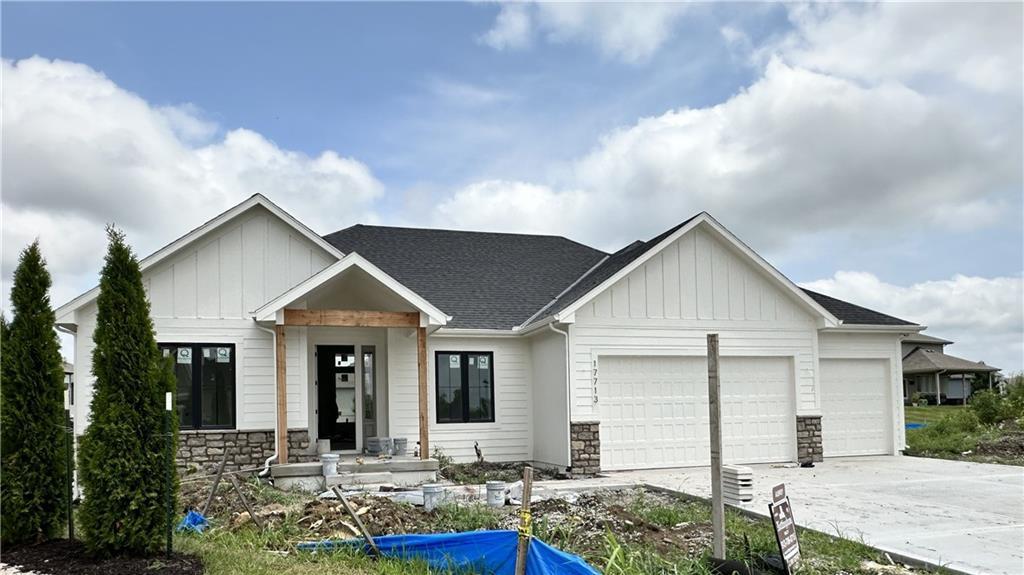 17713 S Brockway St, Olathe, KS 66062 - photo 1